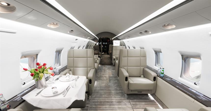 Bombardier Challenger 605 - Heavy Jet