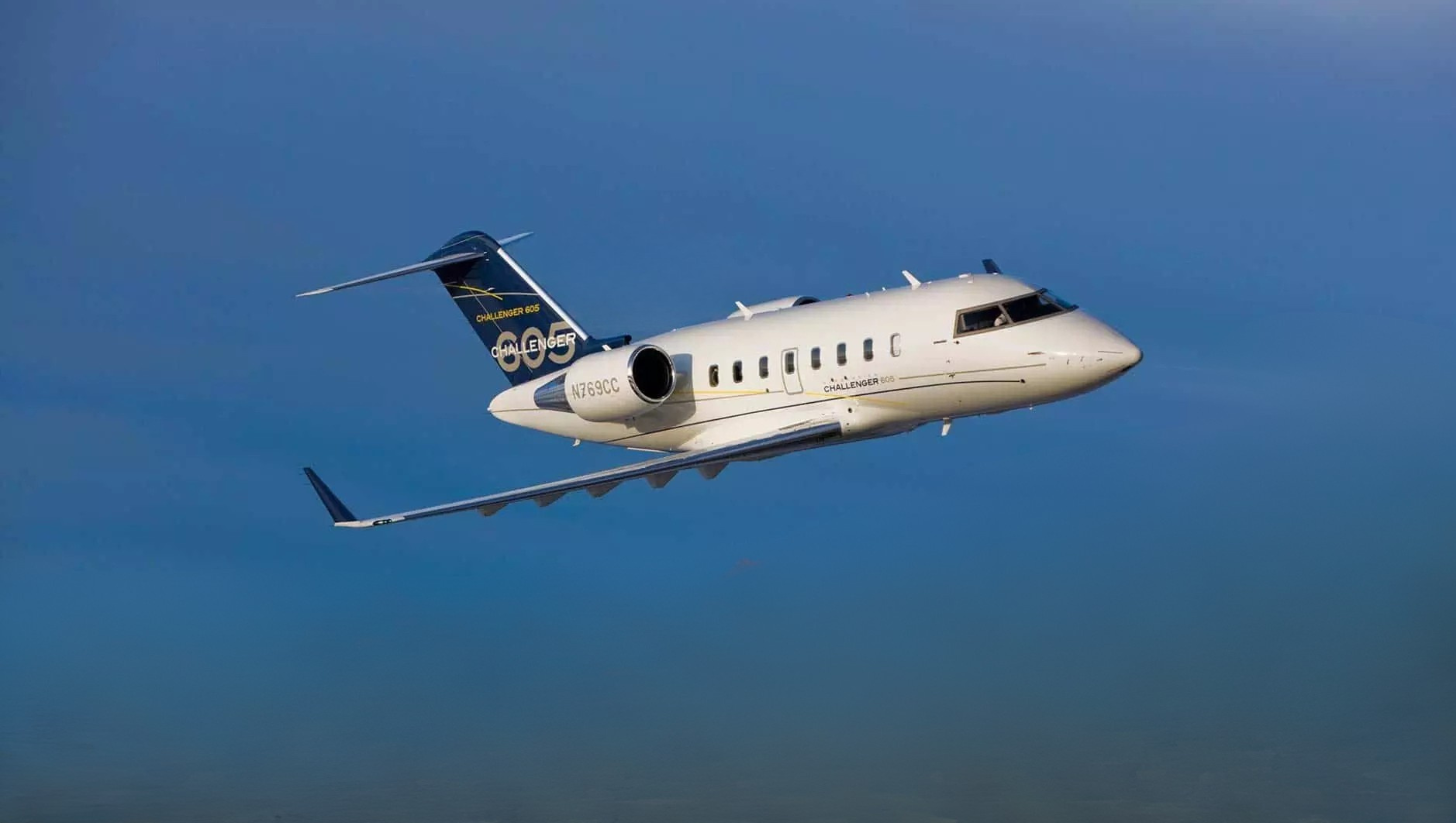 Bombardier Challenger 605 - Heavy Jet