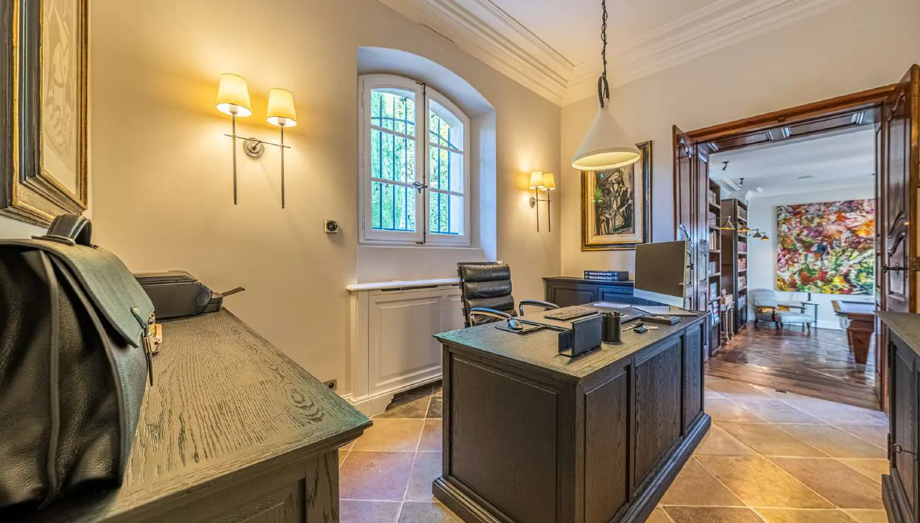 Photo 13 - Le Manoir Mougins