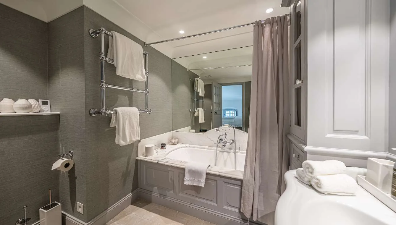 Photo 19 - Le Manoir Mougins