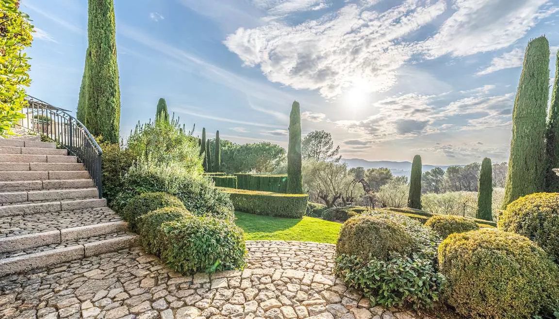 Photo 40 - Le Manoir Mougins