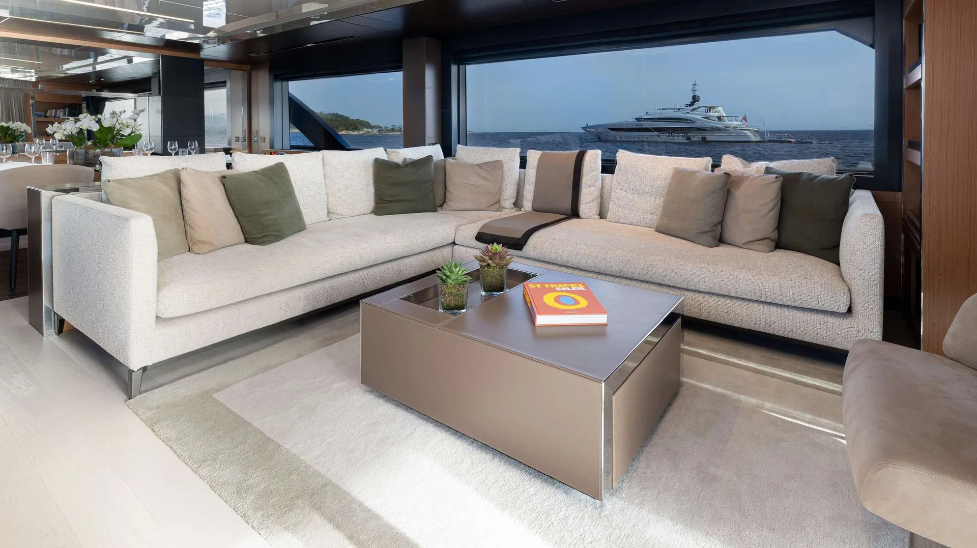 Photo 13 of yacht Ariyas - Riva 100' Corsaro 30m flybridge