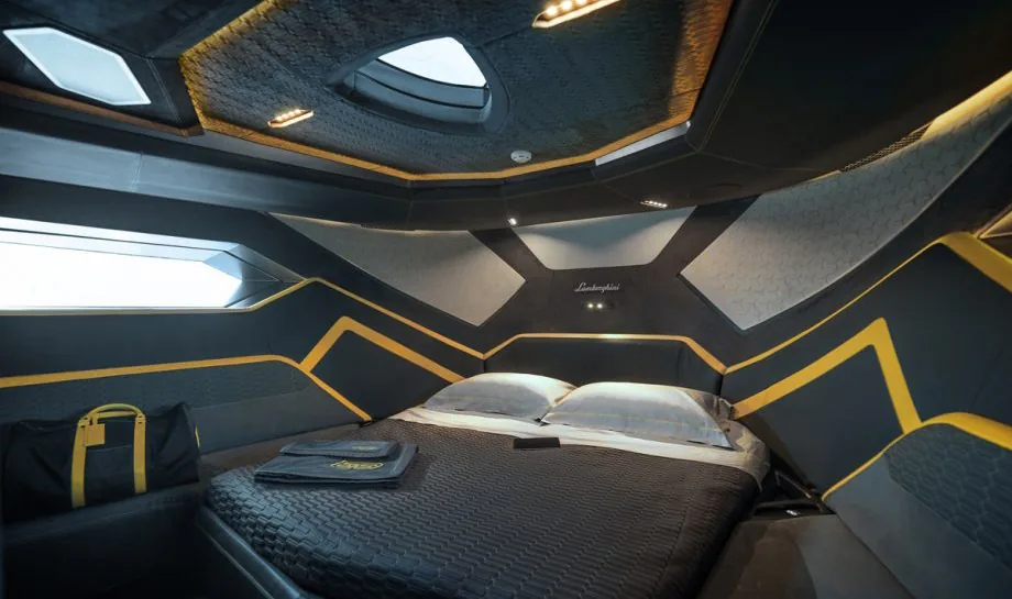 Photo 7 of yacht Biancino - Tecnomar for Lamborghini 63 (hull 3)