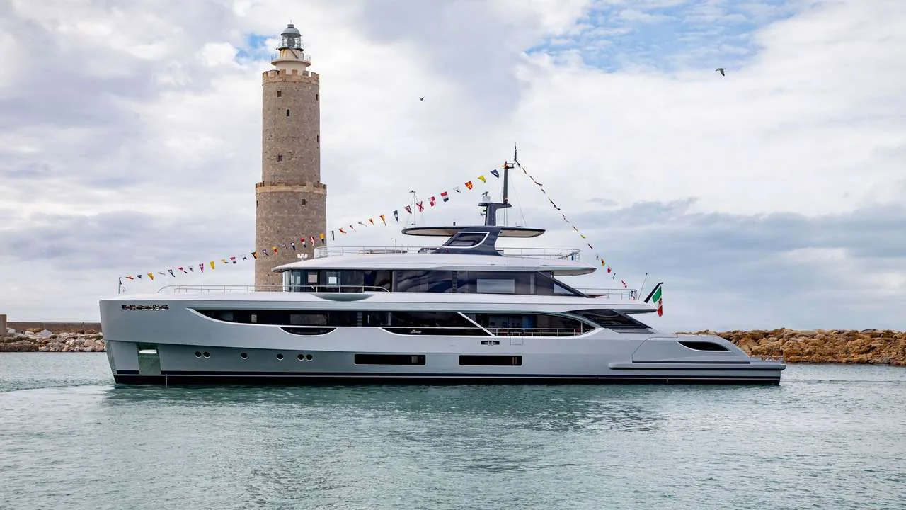 Photo 3 of yacht Cosmico - Benetti Oasis 40M brand new 2024
