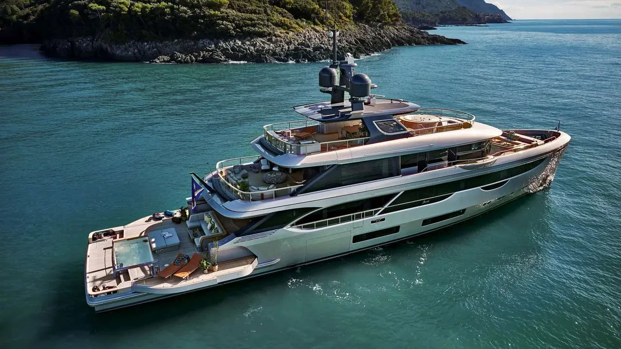 Photo 4 of yacht Cosmico - Benetti Oasis 40M brand new 2024