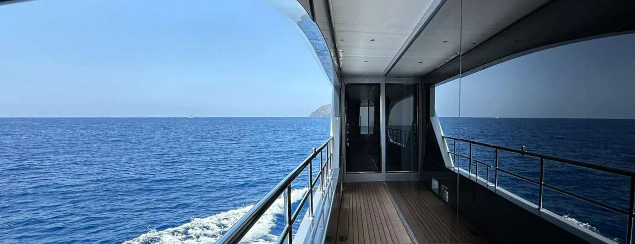 Photo 7 of yacht Cosmico - Benetti Oasis 40M brand new 2024