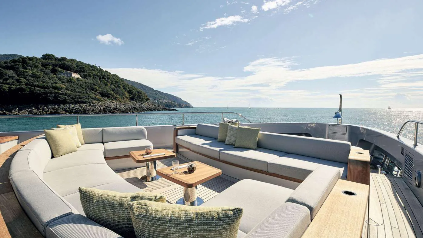 Photo 9 of yacht Cosmico - Benetti Oasis 40M brand new 2024