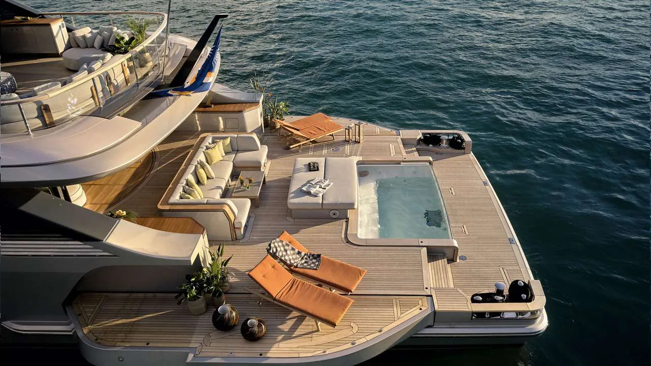 Photo 16 of yacht Cosmico - Benetti Oasis 40M brand new 2024