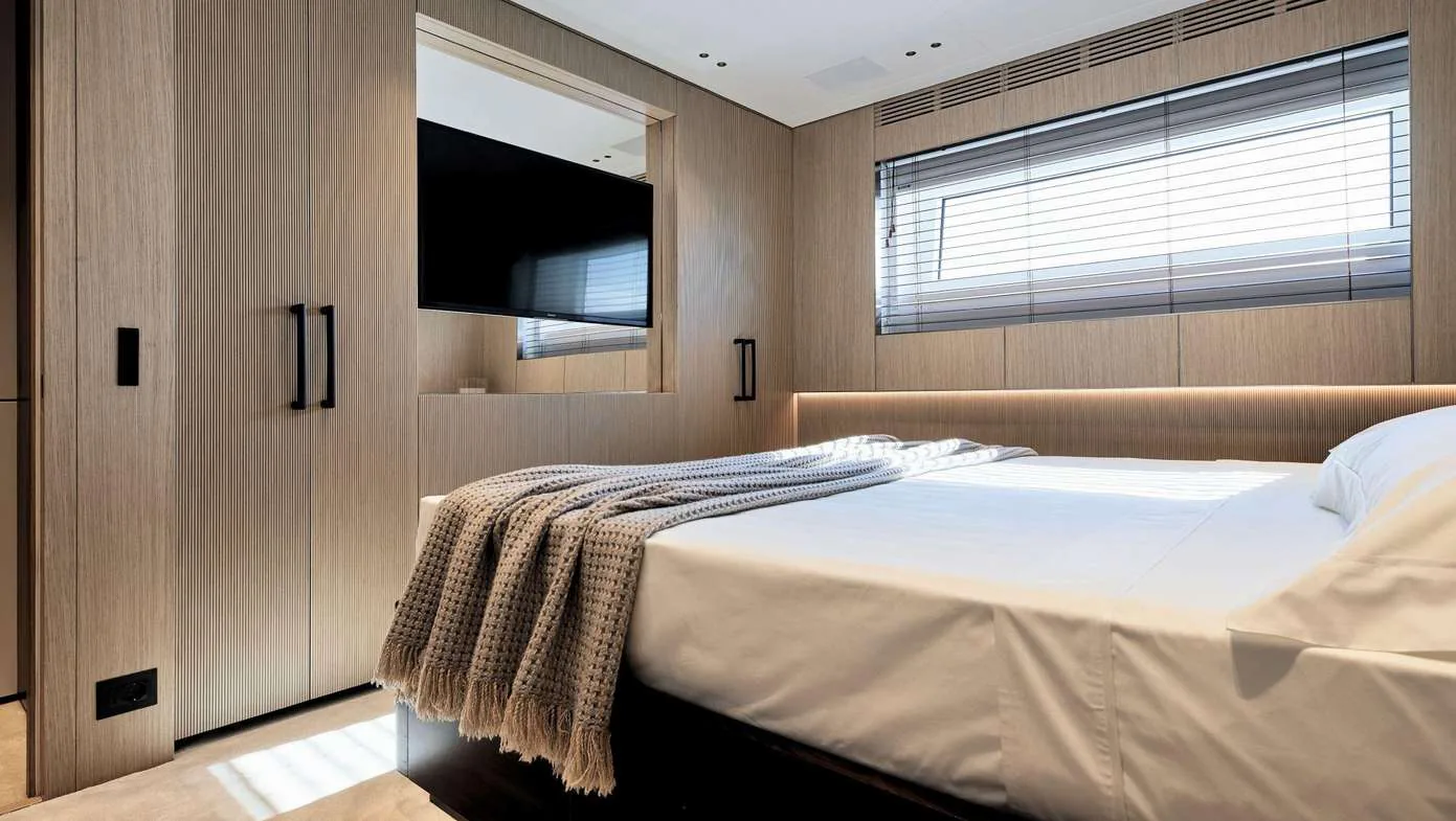 Photo 36 of yacht Cosmico - Benetti Oasis 40M brand new 2024