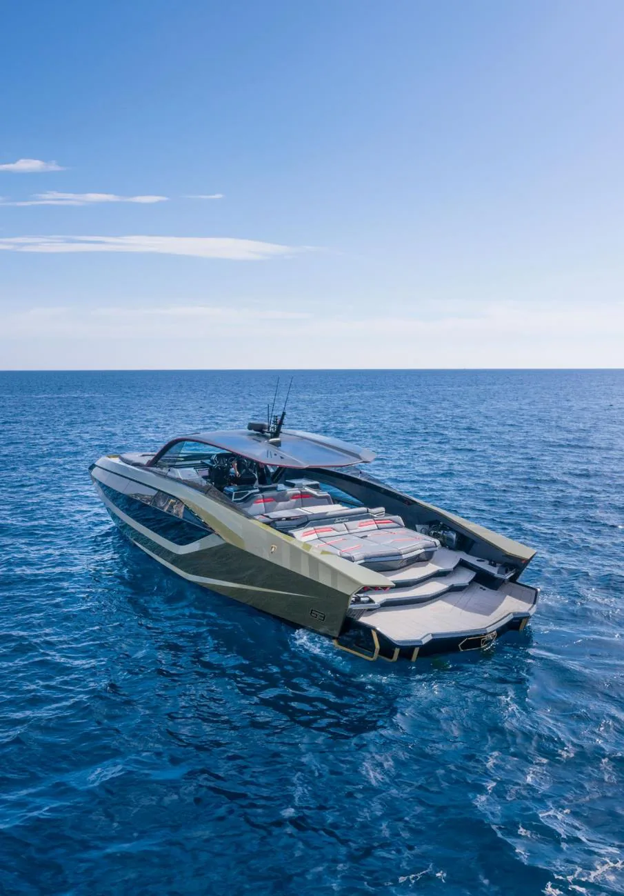 Photo 3 of yacht Fast One - Tecnomar for Lamborghini 63