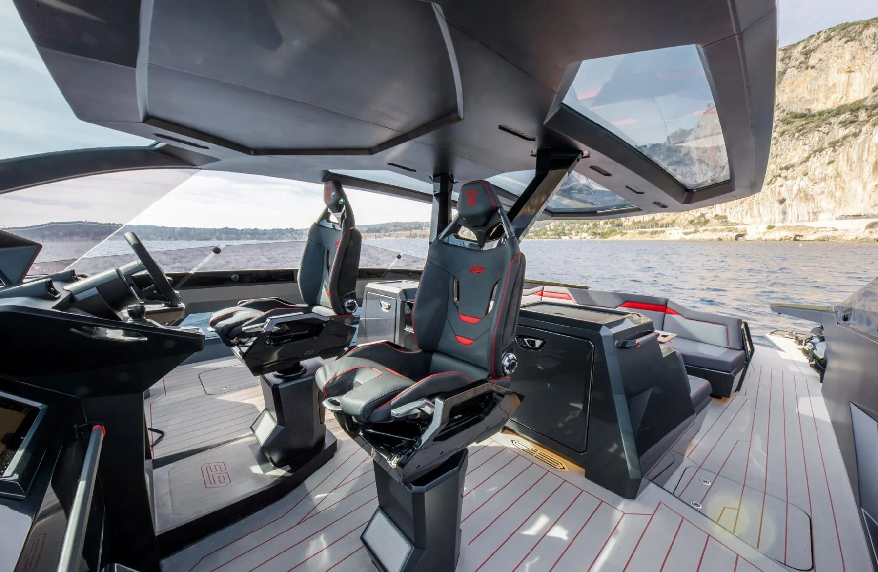 Photo 8 of yacht Fast One - Tecnomar for Lamborghini 63