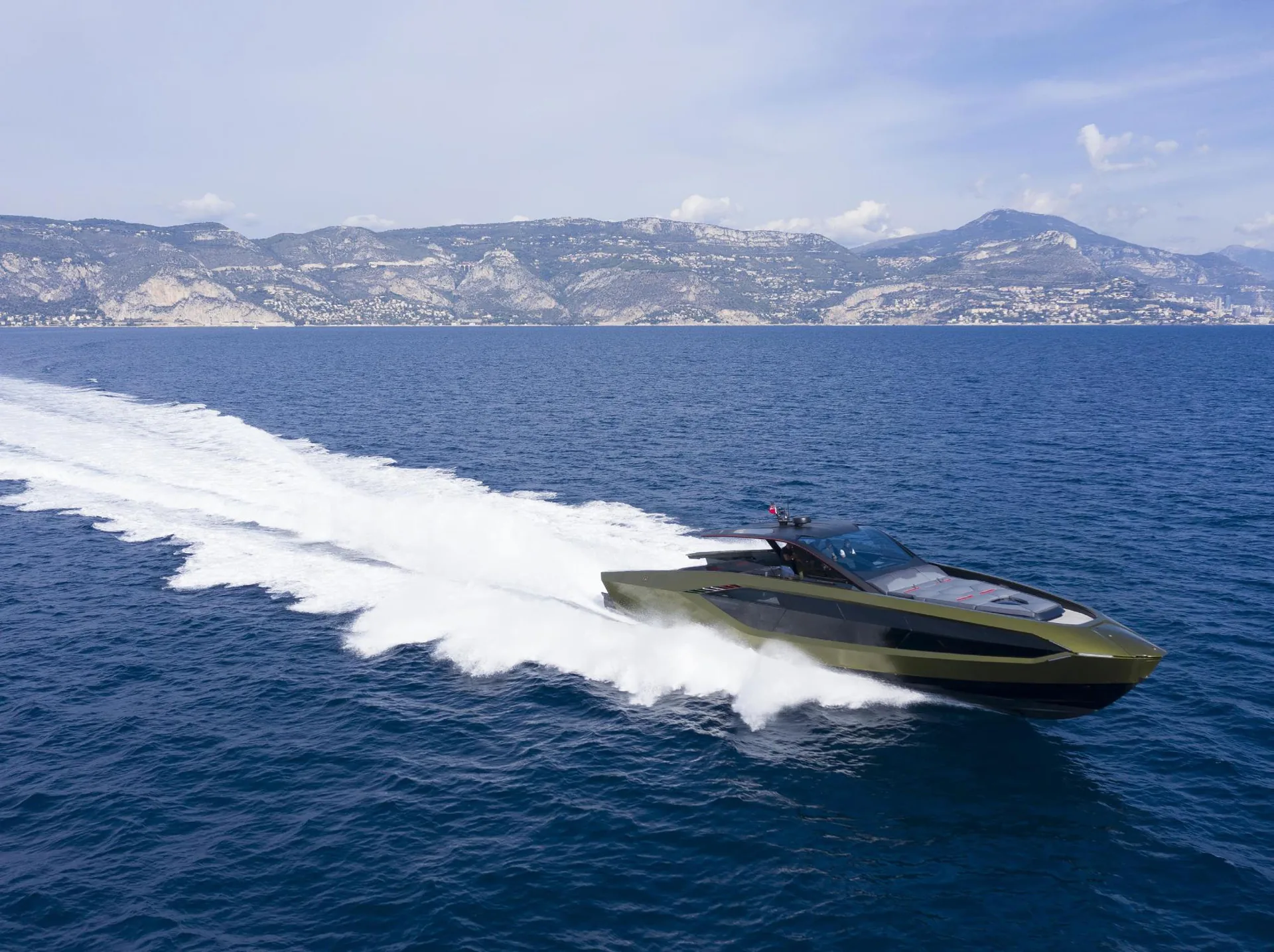 Photo 16 of yacht Fast One - Tecnomar for Lamborghini 63