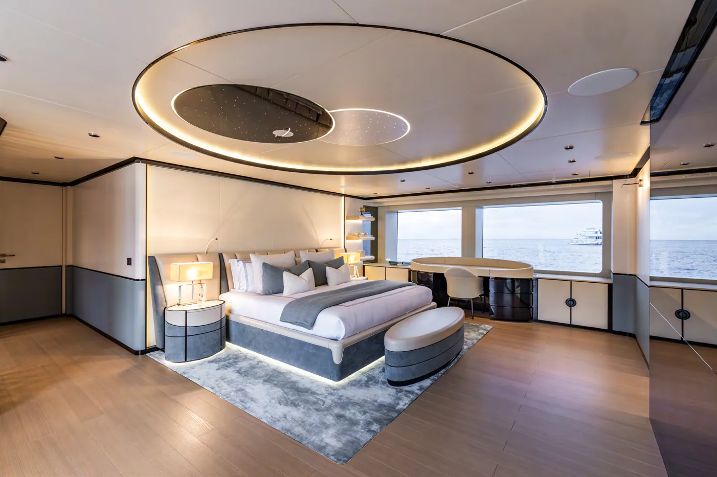 Photo 12 of yacht Felicita - Mangusta Oceano 50 charter superyacht