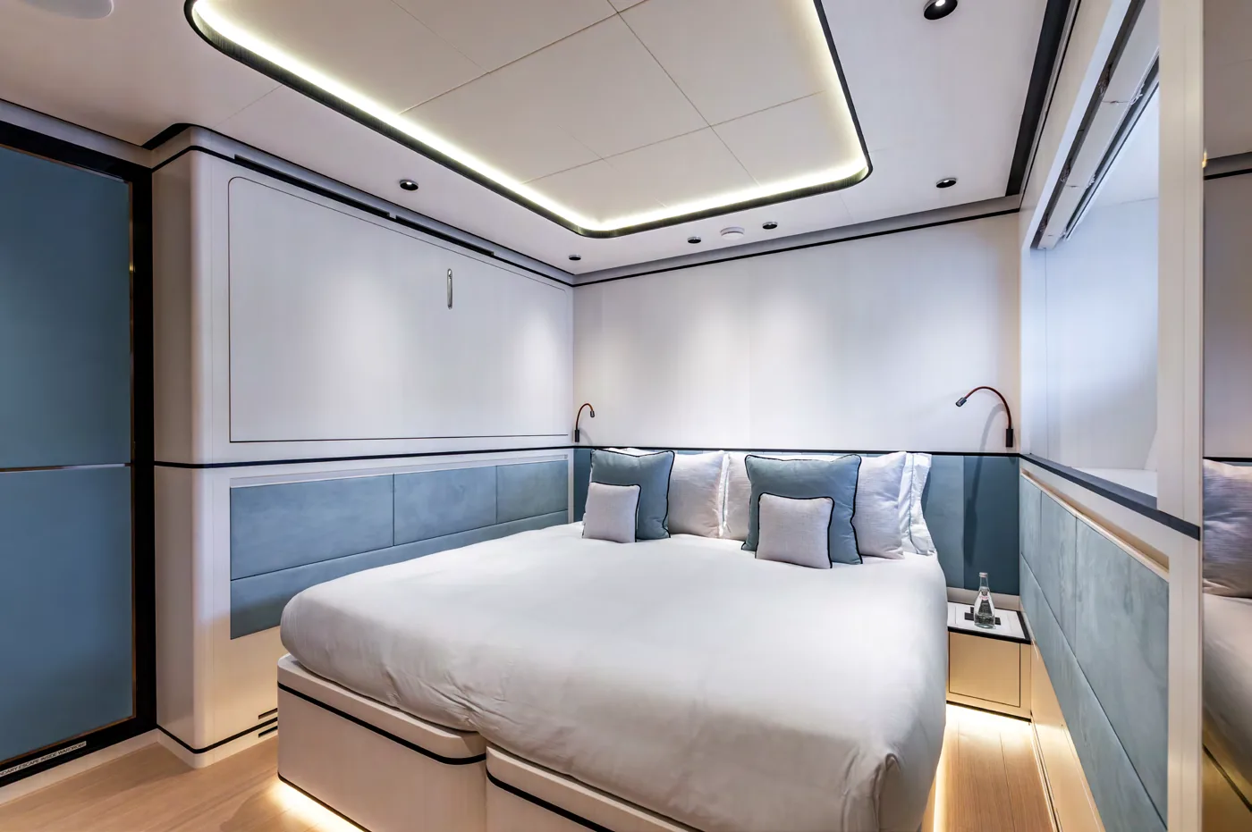 Photo 24 of yacht Felicita - Mangusta Oceano 50 charter superyacht