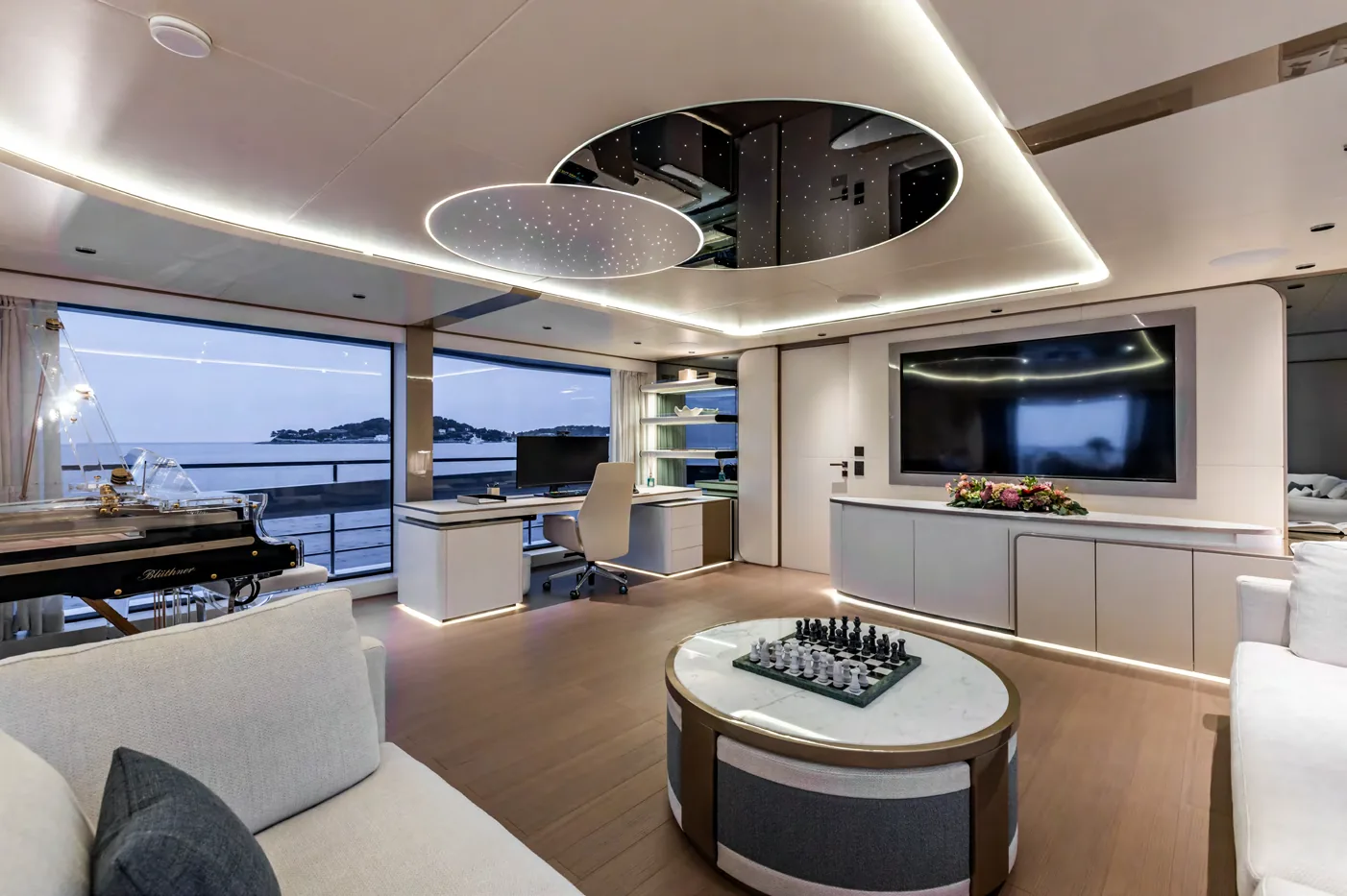 Photo 28 of yacht Felicita - Mangusta Oceano 50 charter superyacht