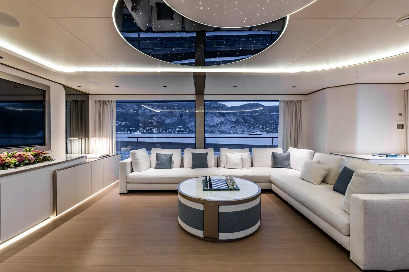 Photo 29 of yacht Felicita - Mangusta Oceano 50 charter superyacht
