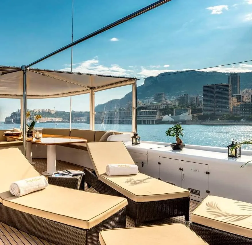 Photo 14 of yacht Jojo - Feadship-style classic 40m