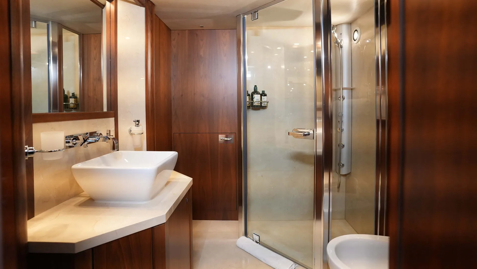 Photo 27 of yacht Lucien - Sunseeker 40m Ralph Lauren