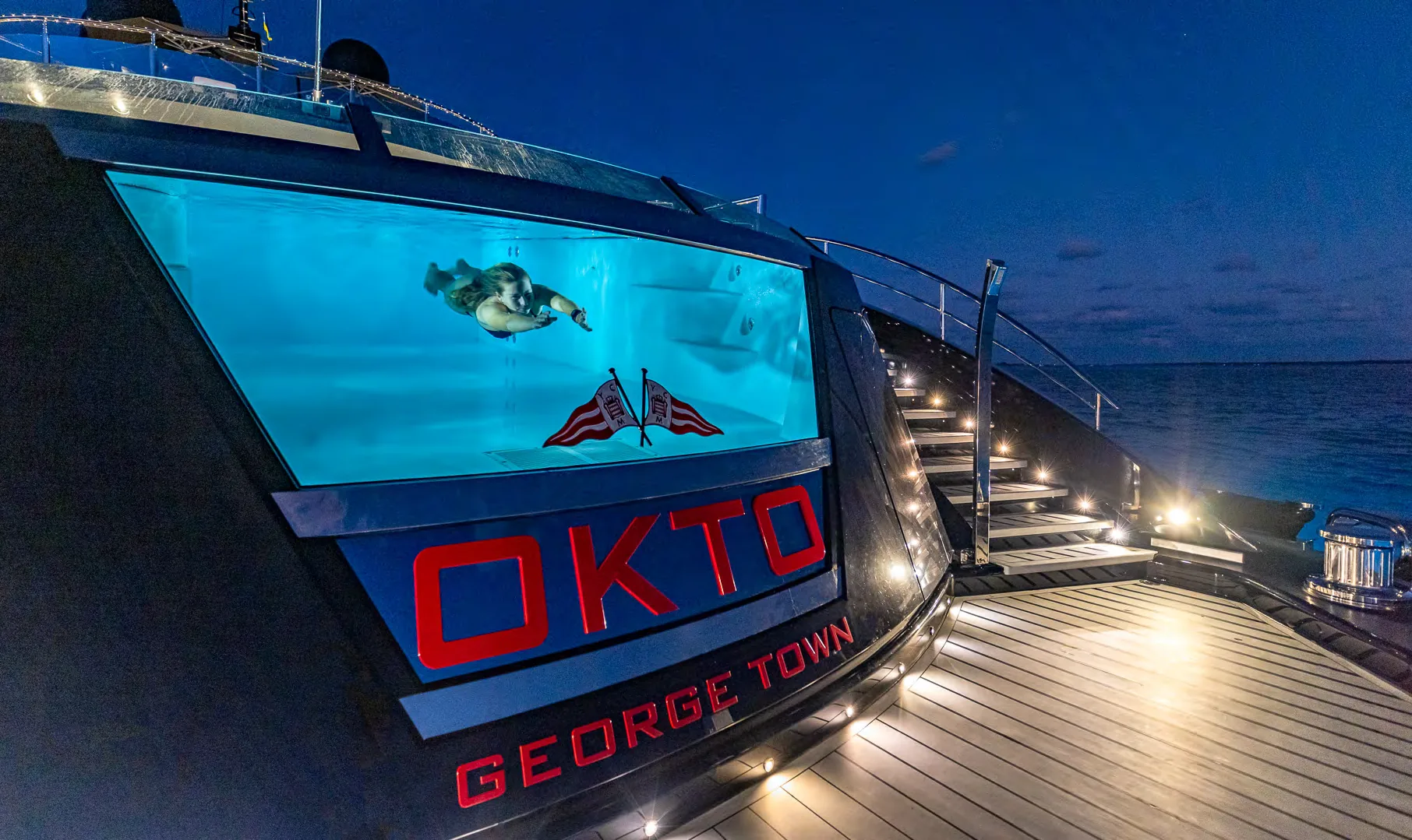 OKTO 66m ISA superyacht au mouillage Saint-Tropez Pampelonne