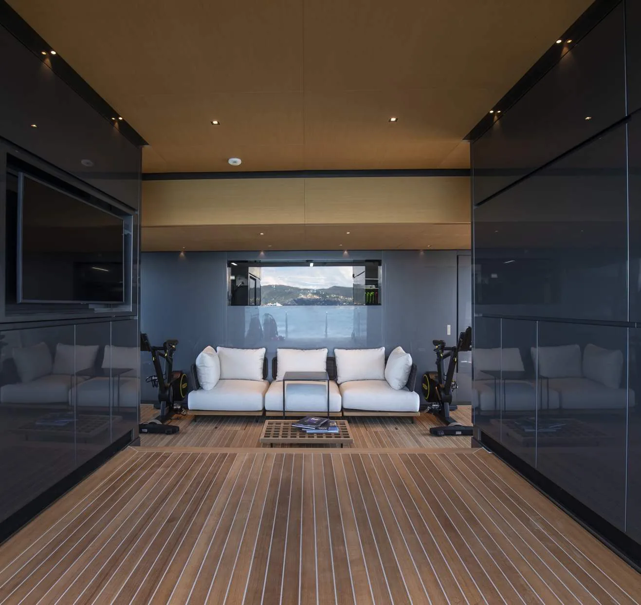 Photo 14 of yacht Panam - Baglietto 40m flybridge 2021