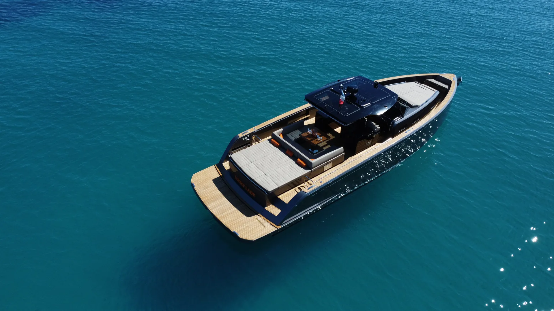 Photo 2 of yacht Pardo 50 - Pardo Yachts 16m walkaround