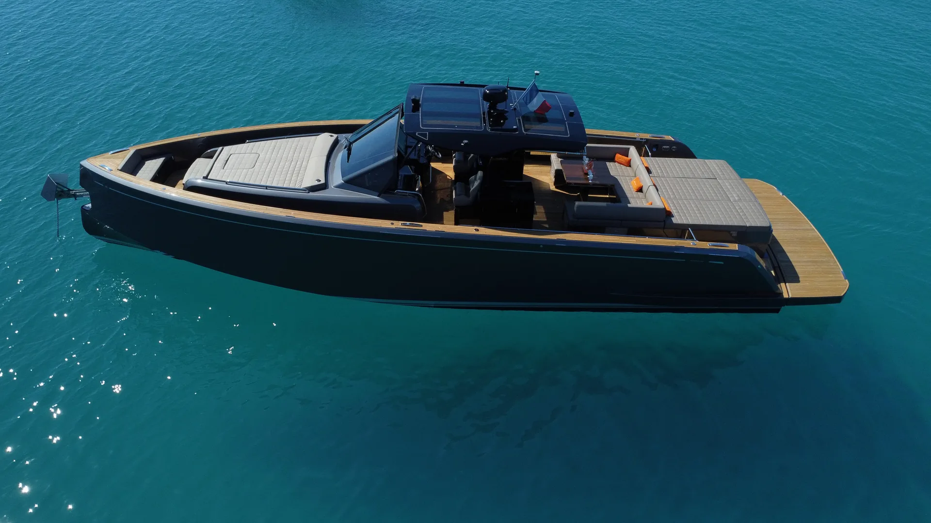 Photo 3 of yacht Pardo 50 - Pardo Yachts 16m walkaround