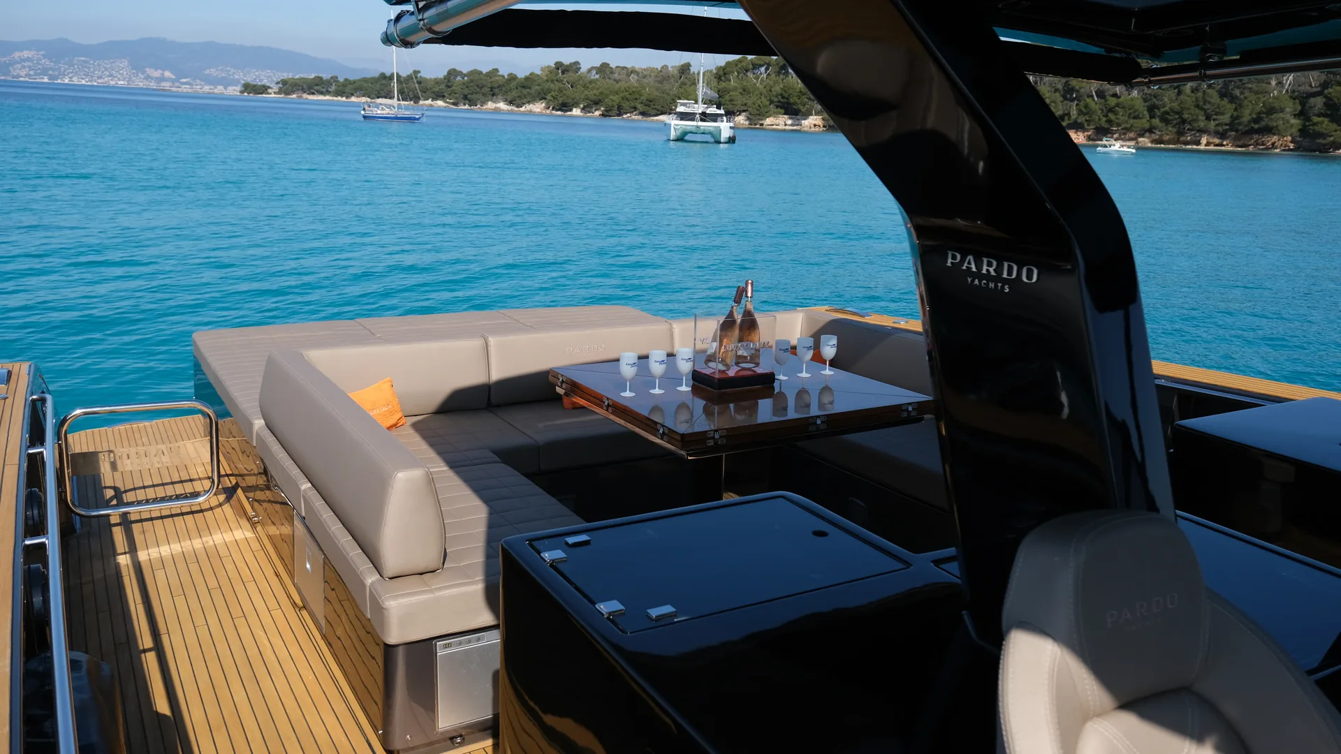 Photo 9 of yacht Pardo 50 - Pardo Yachts 16m walkaround
