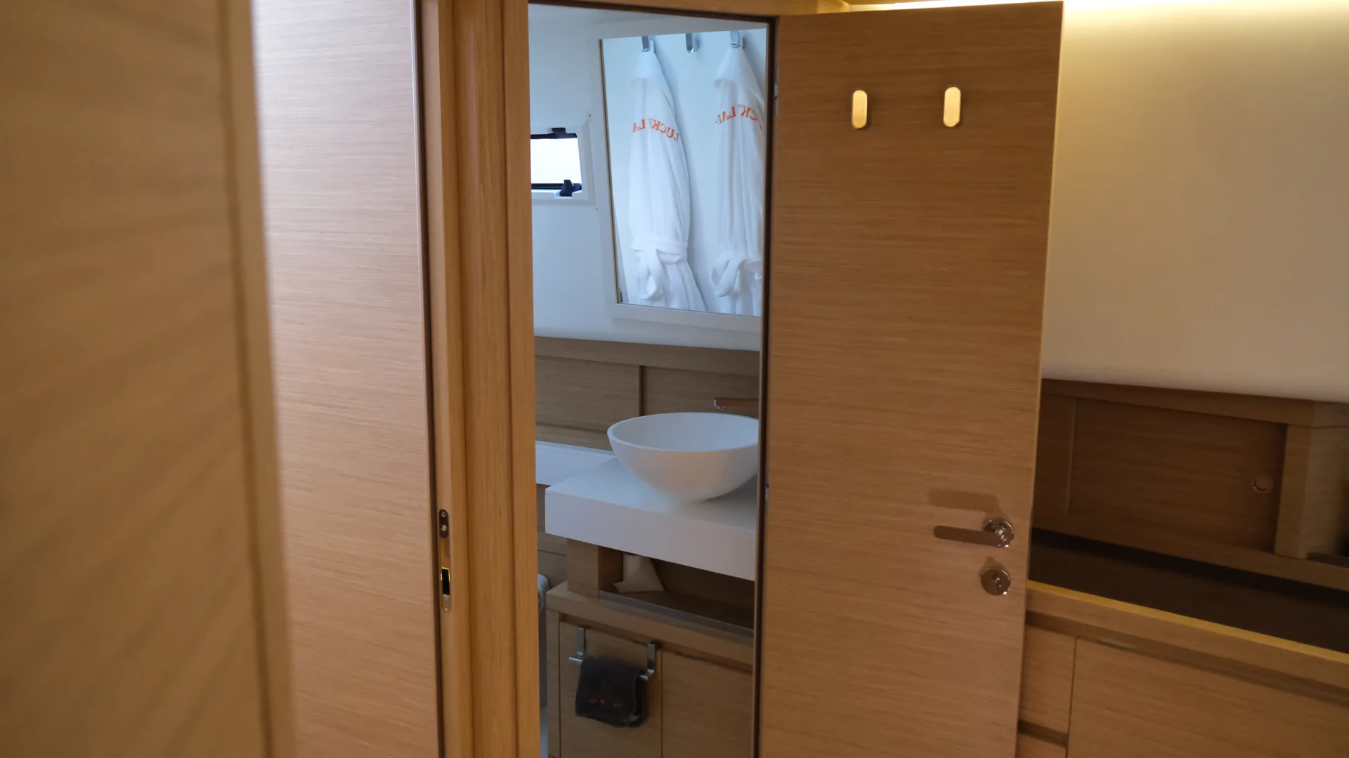 Photo 16 of yacht Pardo 50 - Pardo Yachts 16m walkaround