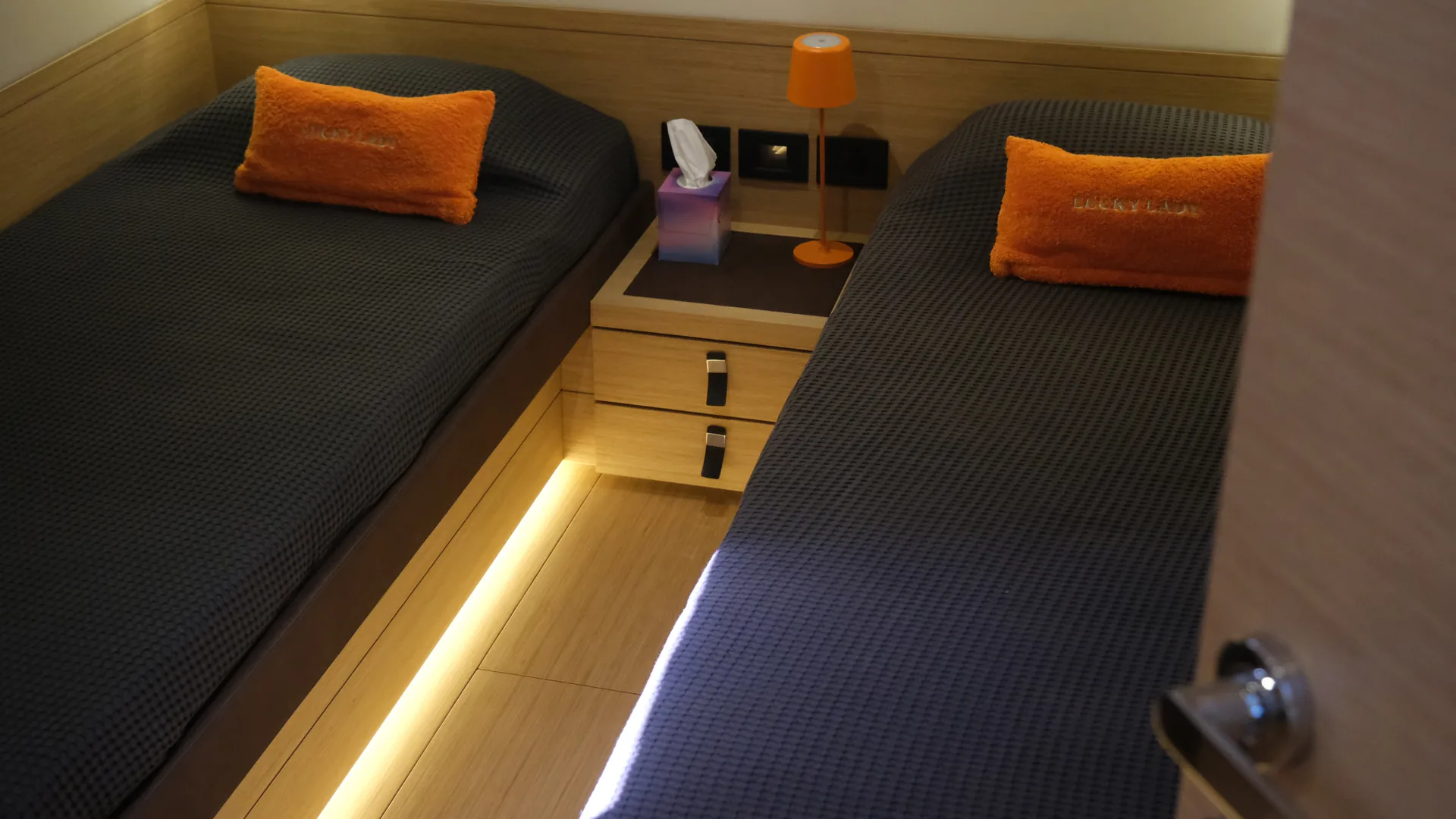 Photo 17 of yacht Pardo 50 - Pardo Yachts 16m walkaround