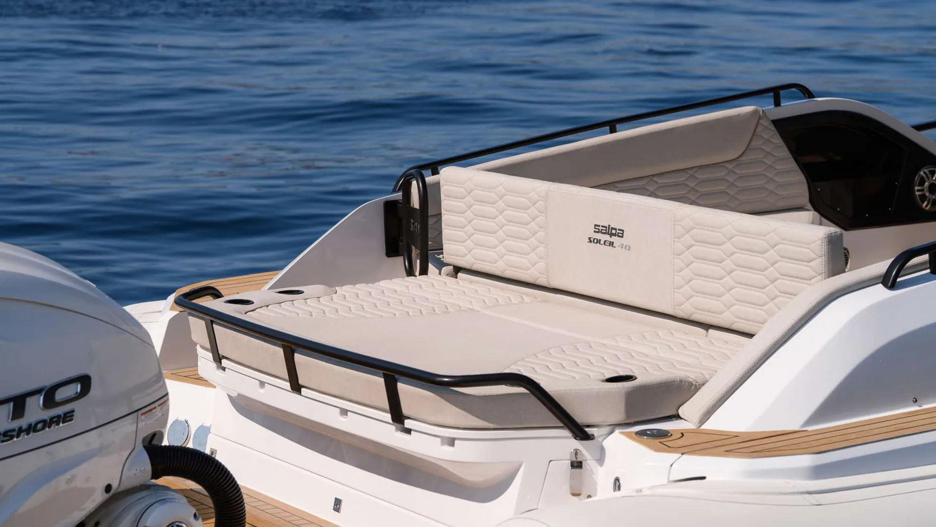 Photo 3 of yacht Soleil 40 - Salpa Soleil 40 day-boat